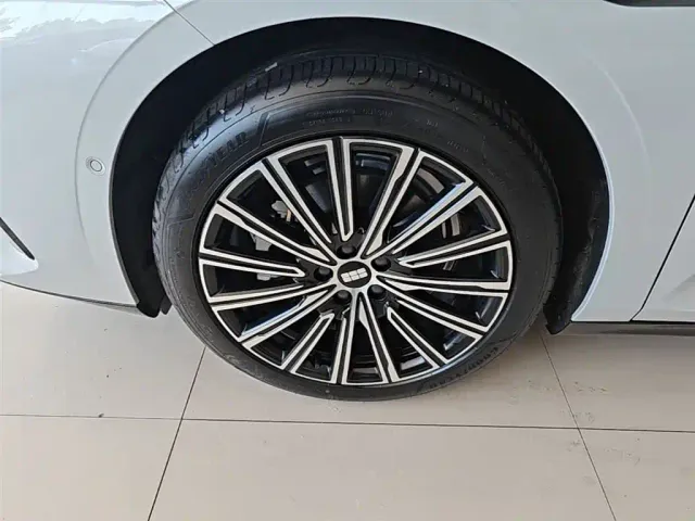 Geely Galaxy Xingyao 8 — Фото автомобиля 22