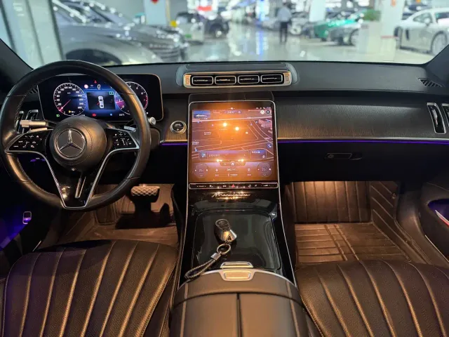 Mercedes-Benz S-Class — Фото автомобиля 4