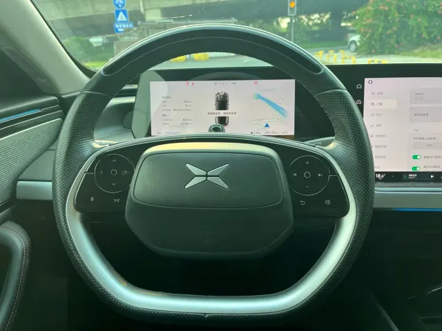 Xpeng P7 — Фото автомобиля 15