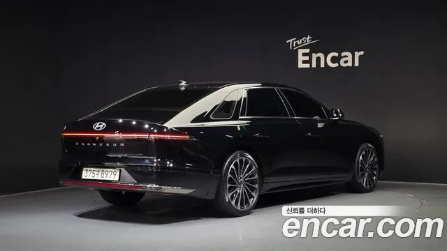 Hyundai Grandeur — Фото автомобиля 2