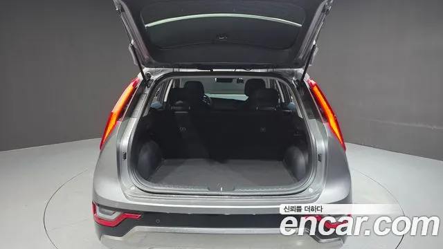 Kia Niro The All New — Фото автомобиля 22