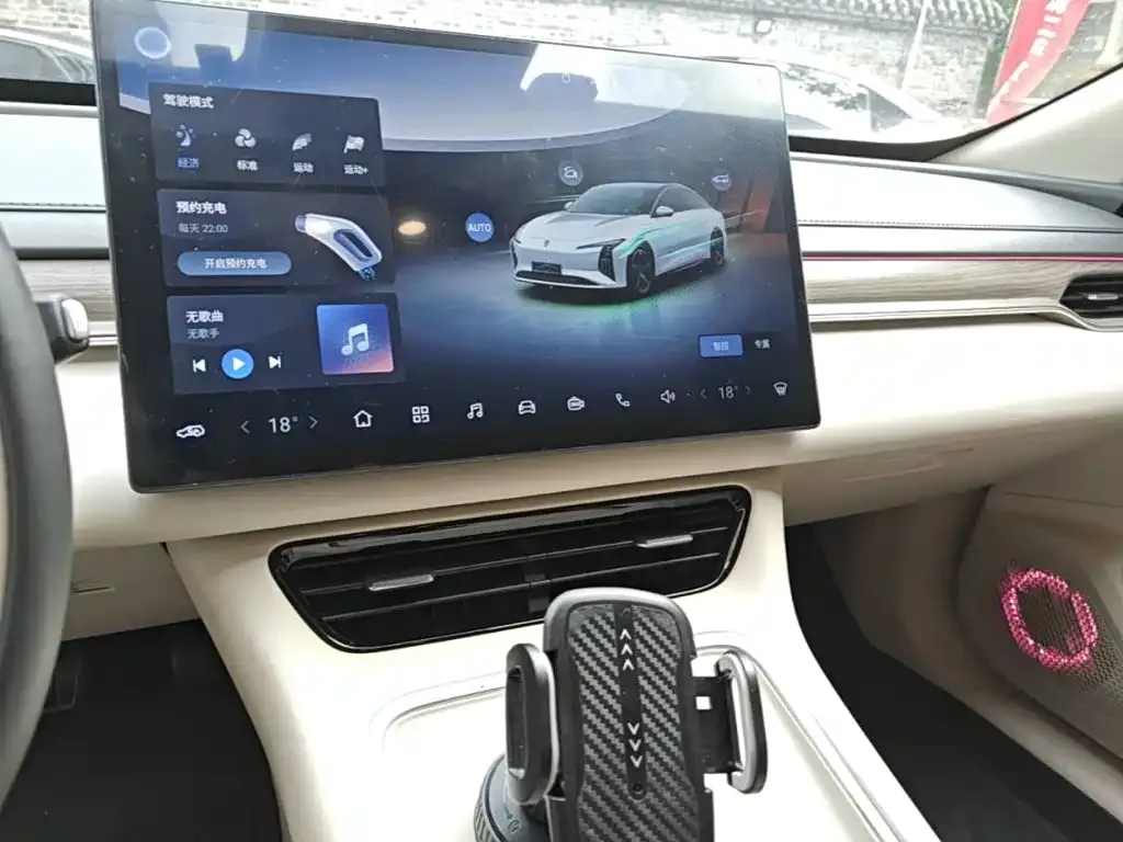 Dongfeng Fengxing Stellar S7 2025 555 Star Creation Edition — Фото автомобиля 12