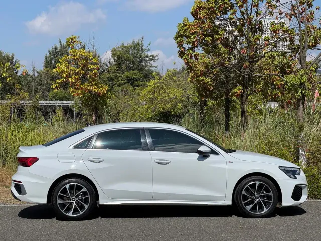 Audi A3 — Фото автомобиля 4