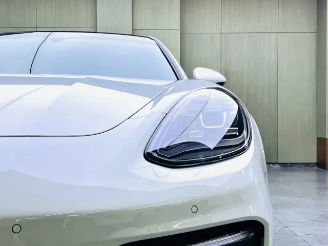 Porsche Panamera — Фото автомобиля 7