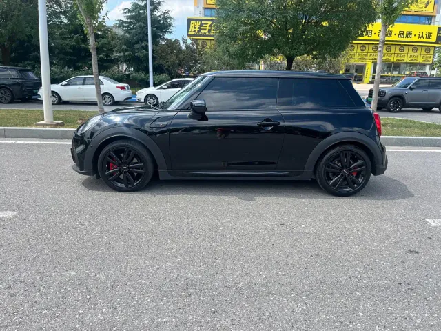 MINI Hatch — Фото автомобиля 16