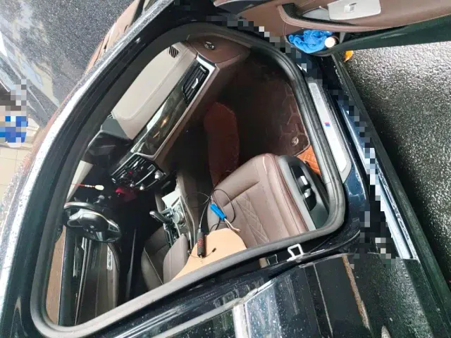 BMW 5 Series — Фото автомобиля 17