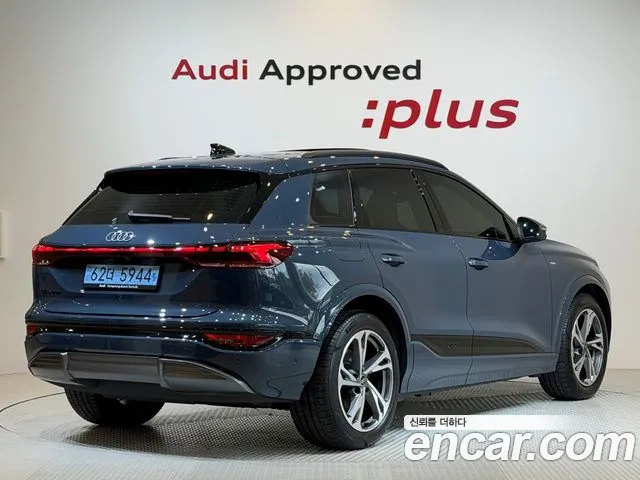 Audi Q6 e-tron — Фото автомобиля 2