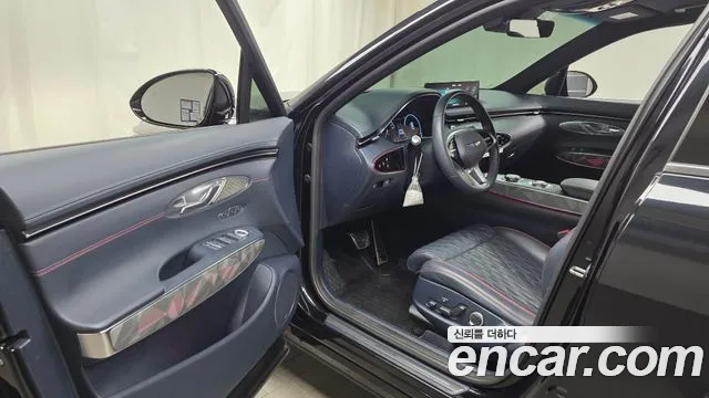 Genesis GV70 — Фото автомобиля 10