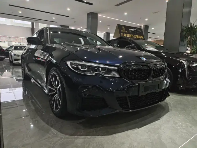 BMW 3 Series — Фото автомобиля 3