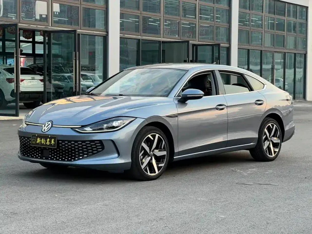 Фотография автомобиля — Volkswagen Lamando