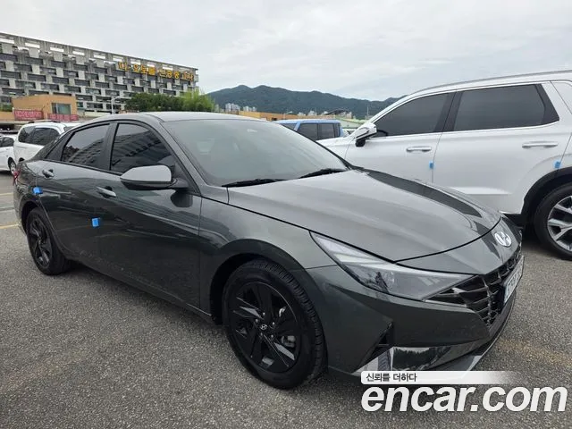 Фотография автомобиля — Hyundai Avante CN7
