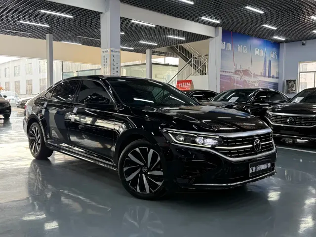 Volkswagen Passat — Фото автомобиля 3