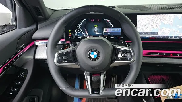 BMW 5 Series G60 — Фото автомобиля 14