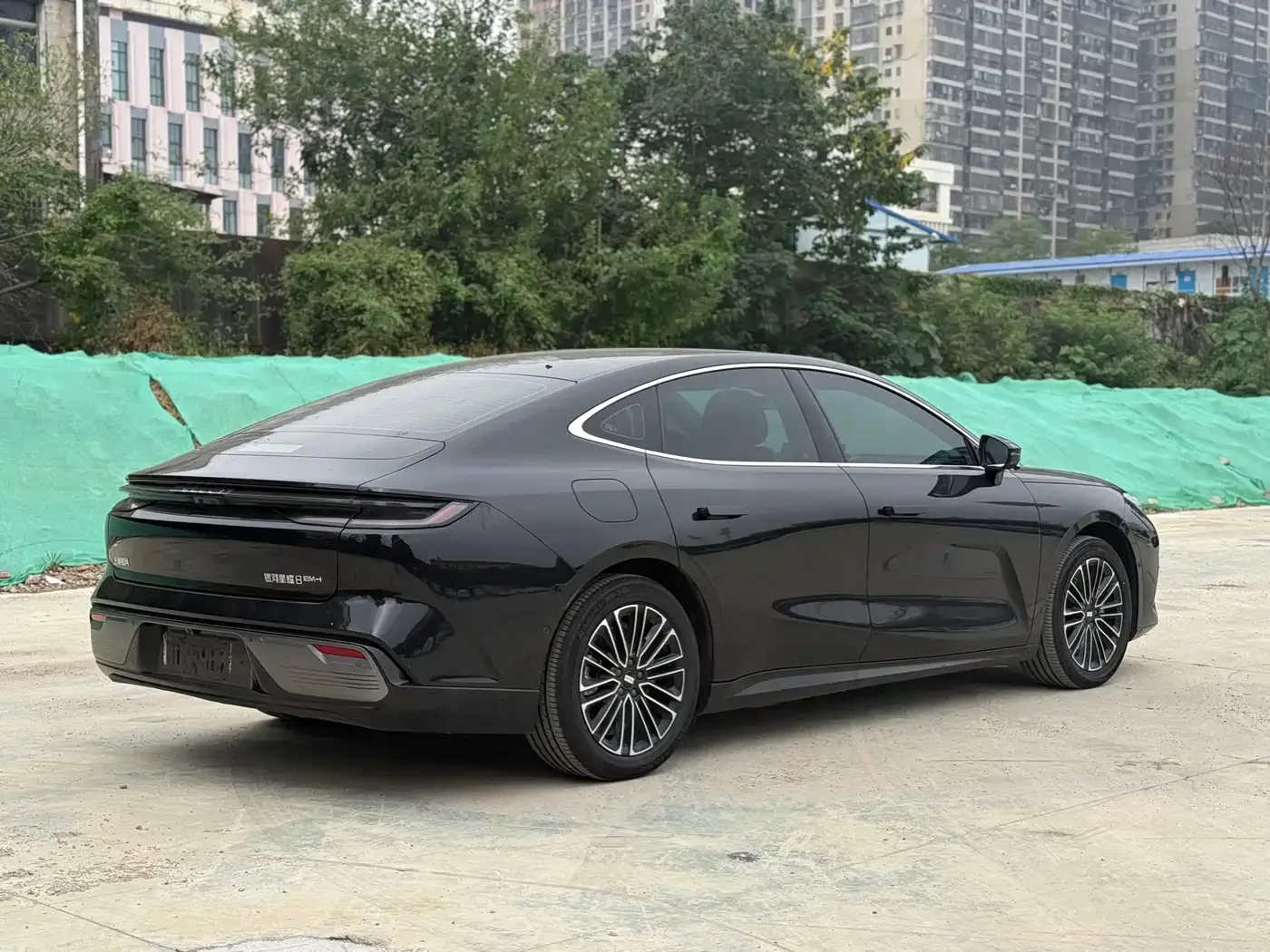 Geely Galaxy Galaxy Xingyao 8 2025 130km EM-i Premium Edition — Фото автомобиля 7