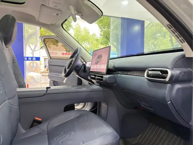 Leapmotor A10 — Фото автомобиля 12