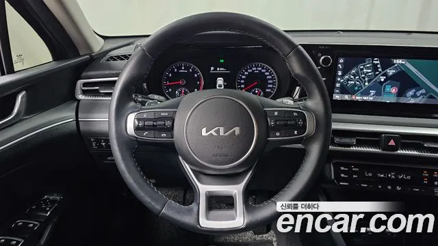 Kia K5 Generation 3 — Фото автомобиля 19