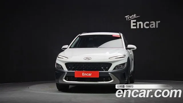 Hyundai Kona Новый Kona Бензин 1.6 турбо 2WD — Фото автомобиля 3
