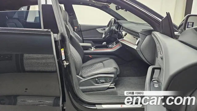 Audi Q8 55 TFSI quattro Premium — Фото автомобиля 11