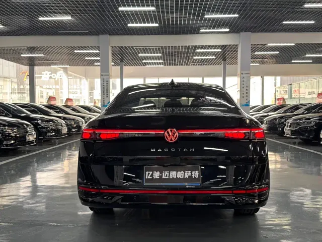 Volkswagen Magotan — Фото автомобиля 8