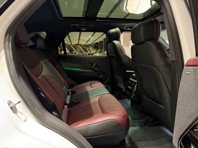 Land Rover Range Rover Sport — Фото автомобиля 15