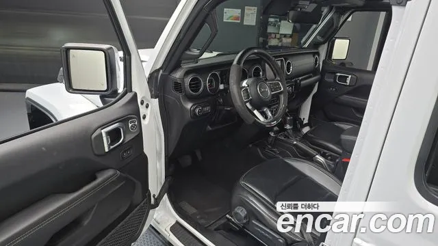 Jeep Wrangler JL — Фото автомобиля 10