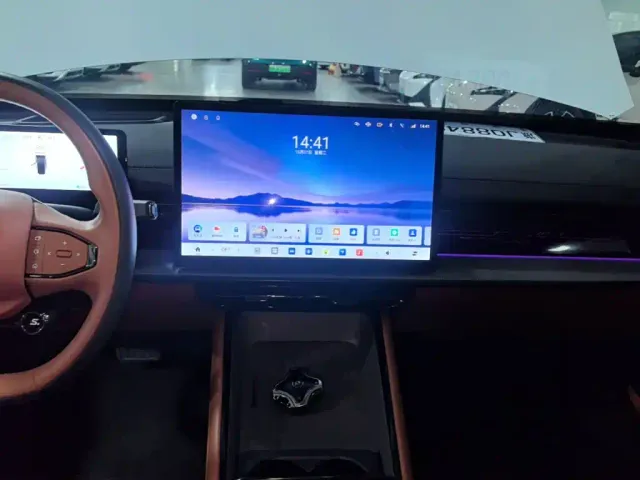 Dongfeng eπ 007 — Фото автомобиля 12