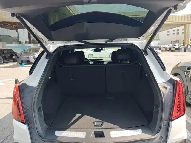 Cadillac XT5 — Фото автомобиля 9