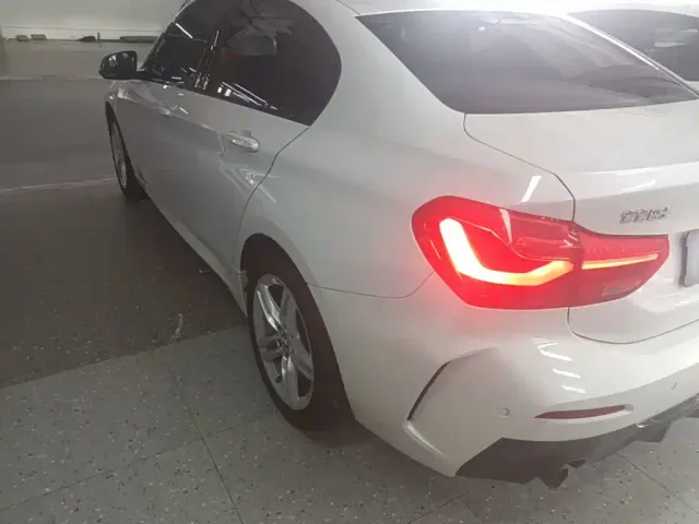 BMW 1 Series — Фото автомобиля 4