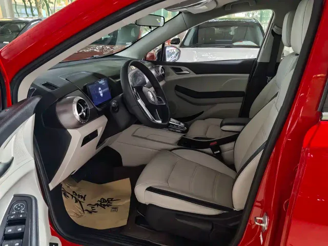 BYD Yuan Pro — Фото автомобиля 5