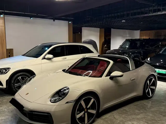 Фотография автомобиля — Porsche 911