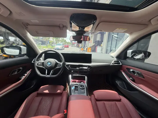 BMW i3 — Фото автомобиля 9