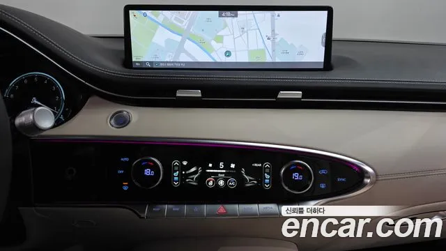 Genesis GV70 — Фото автомобиля 18