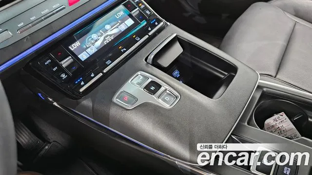 Hyundai Grandeur Grandeur (New) — Фото автомобиля 12