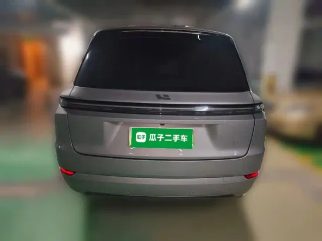Li Auto L9 — Фото автомобиля 5