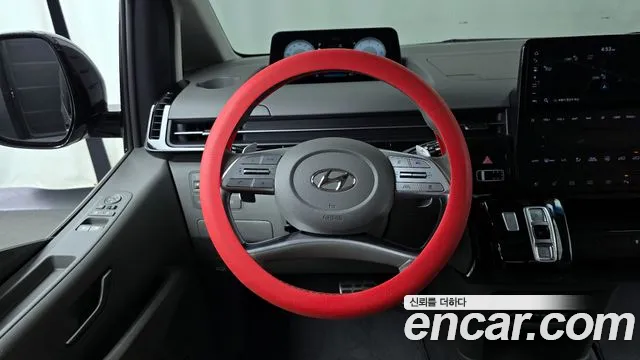Hyundai Staria Staria 4WD Lounge 9 мест — Фото автомобиля 13