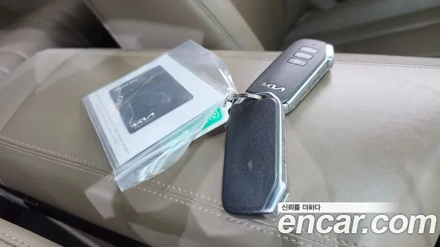 Kia K8 K8 Hybrid — Фото автомобиля 21