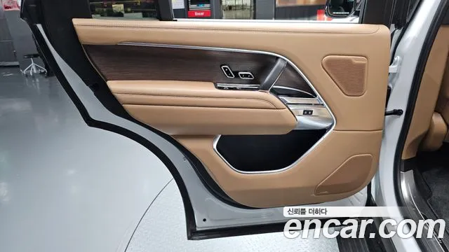 Land Rover Range Rover — Фото автомобиля 22