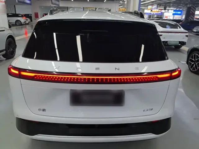 Xpeng G9 — Фото автомобиля 5