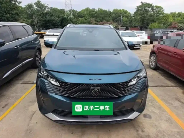Peugeot 5008 — Фото автомобиля 2