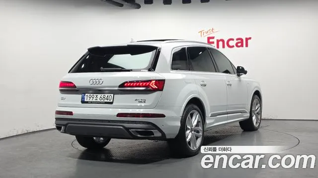 Audi Q7 45 TDI quattro Premium — Фото автомобиля 2