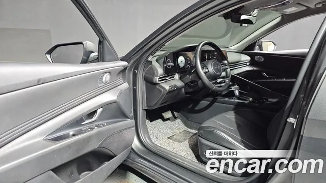 Hyundai Avante CN7 — Фото автомобиля 10