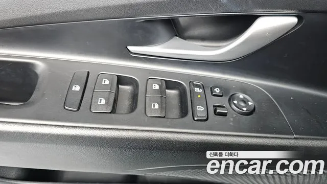 Hyundai Avante — Фото автомобиля 25