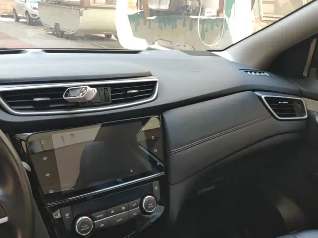 Nissan Qashqai — Фото автомобиля 8