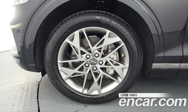 Genesis GV70 — Фото автомобиля 5