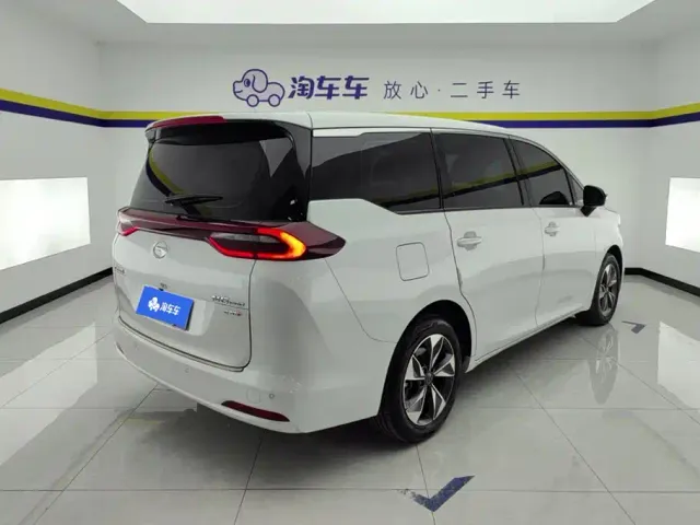 GAC Trumpchi M6 — Фото автомобиля 3