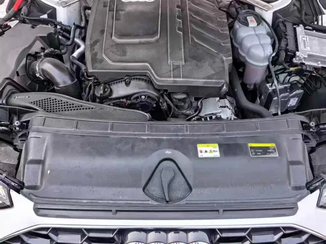 Audi A4L — Фото автомобиля 9