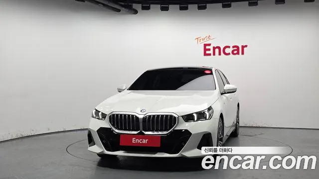 BMW 5-Series 5 серия (G60) 523d M Sport — Фото автомобиля 3
