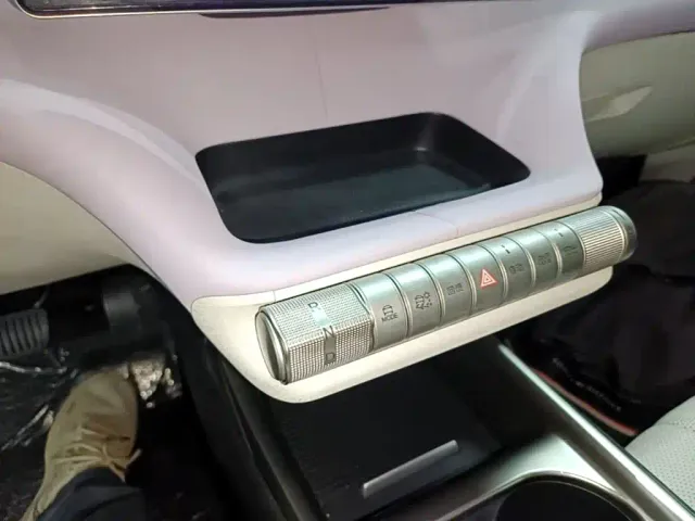 BYD Dolphin — Фото автомобиля 13