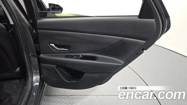 Hyundai AVANTE Новый Avante (CN7) — Фото автомобиля 25