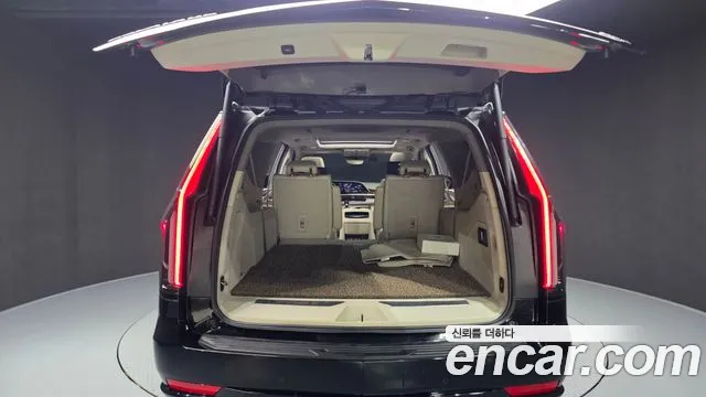 Cadillac Escalade Escalade 5 поколение — Фото автомобиля 16